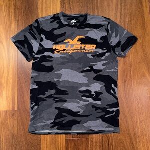 Men’s Hollister Camouflage size L T-shirt